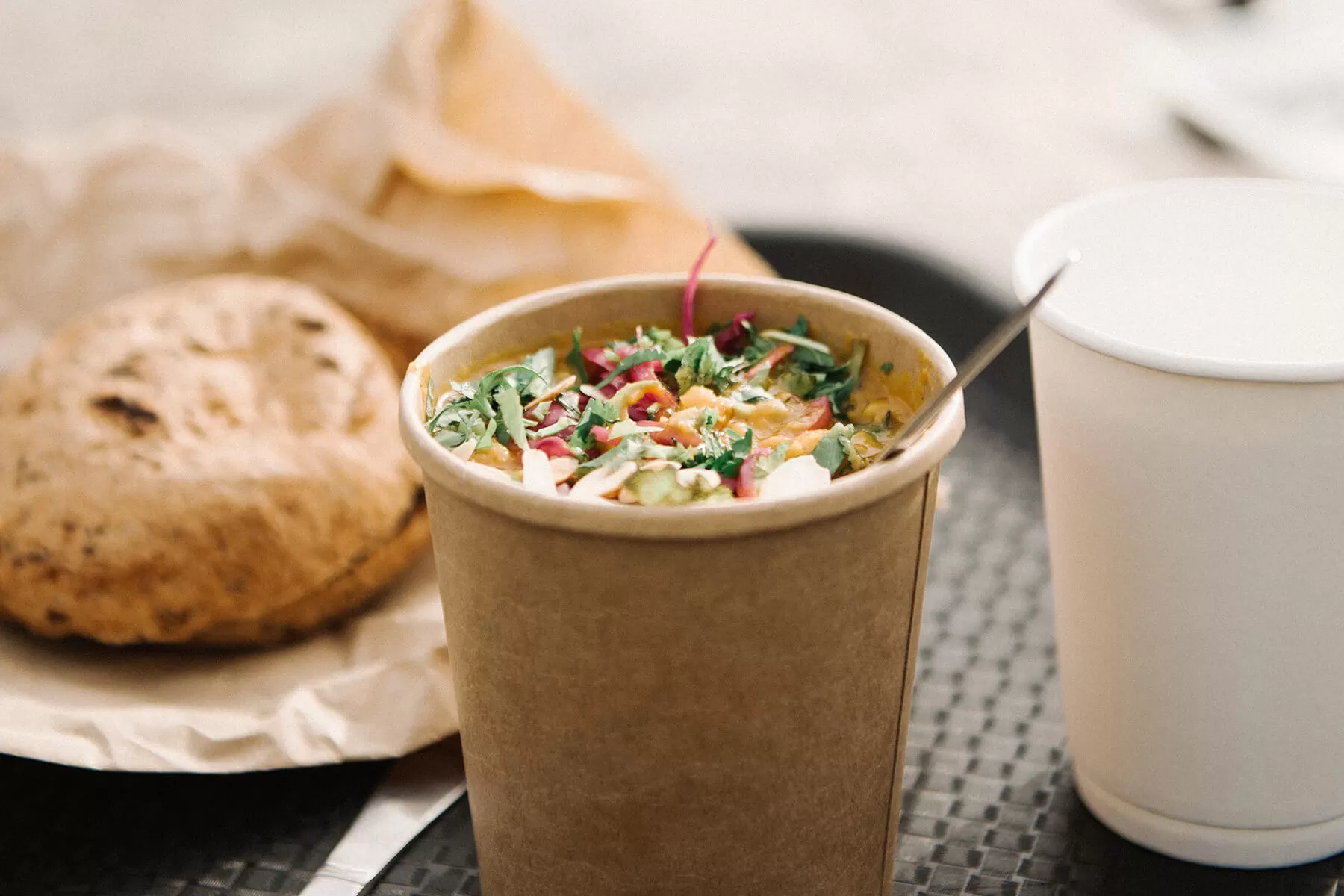 How Do Paper Soup Cups Keep Hot Foods Warm While Preventing Leaks? How Do Paper Soup Cups Keep Hot Foods Warm While Preventing Leaks?